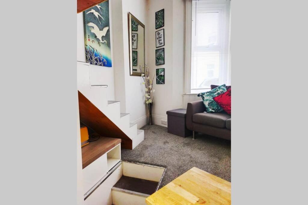 Apartamento Cute & Cosy Loft-Style Studio Close To Beach Bournemouth Exterior foto